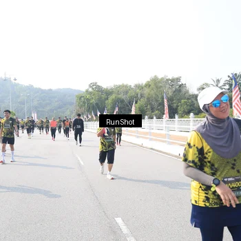 Runner Photo 6927703