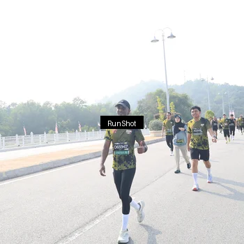 Runner Photo 6927717