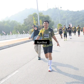 Runner Photo 6927718