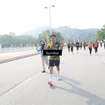Runner Photo 6927719
