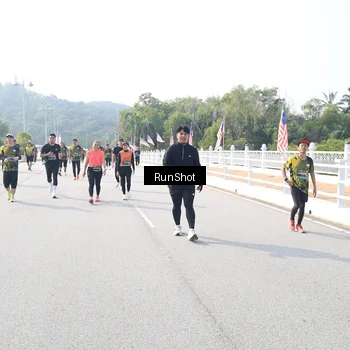 Runner Photo 6927731