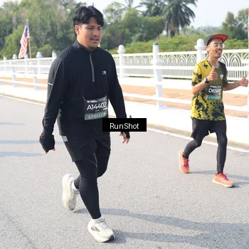 Runner Photo 6927741