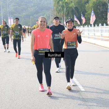 Runner Photo 6927747