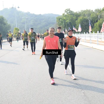Runner Photo 6927753