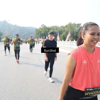 Runner Photo 6927764