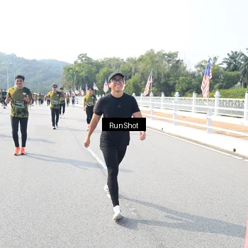 Runner Photo 6927767