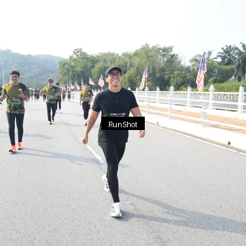 Runner Photo 6927778