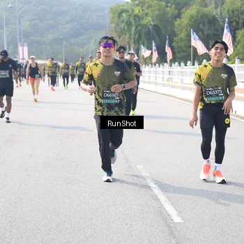Runner Photo 6927785