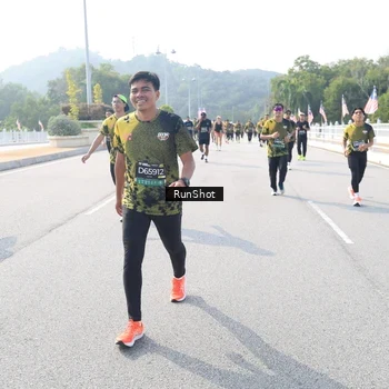 Runner Photo 6927787