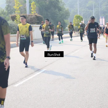 Runner Photo 6927789