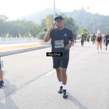 Runner Photo 6927814