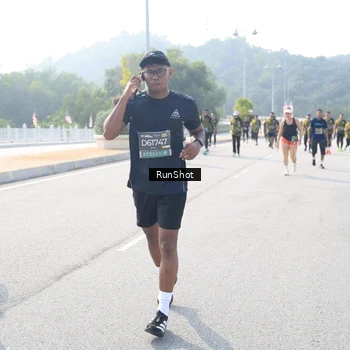 Runner Photo 6927816