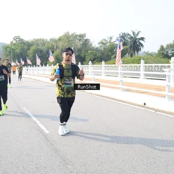 Runner Photo 6927818