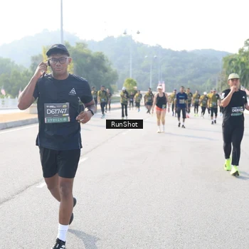 Runner Photo 6927819