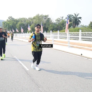 Runner Photo 6927821