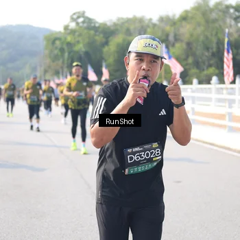 Runner Photo 6927838