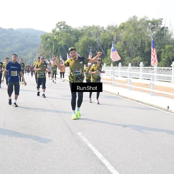 Runner Photo 6927848