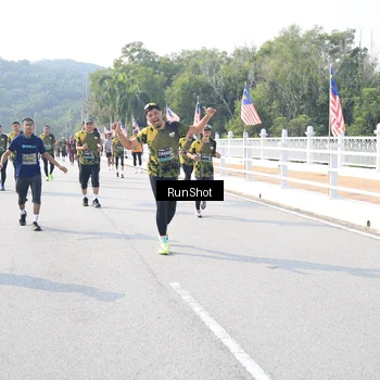 Runner Photo 6927853