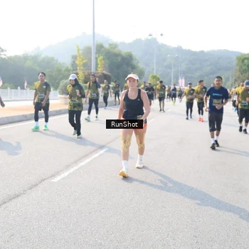 Runner Photo 6927856