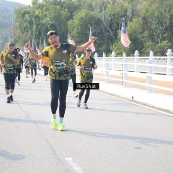 Runner Photo 6927858