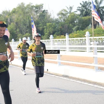 Runner Photo 6927865