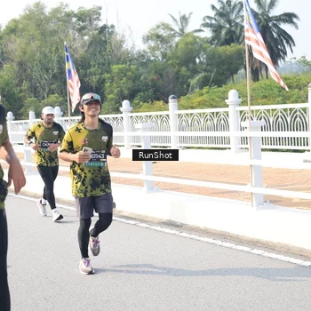 Runner Photo 6927866