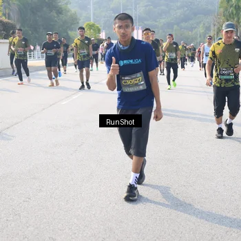 Runner Photo 6927872