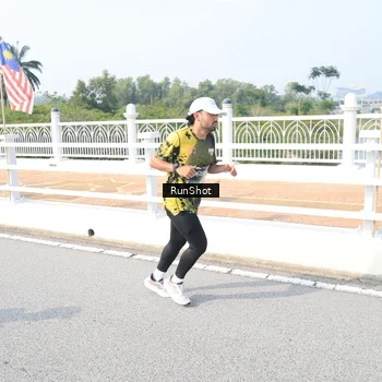 Runner Photo 6927892