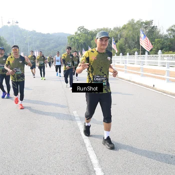 Runner Photo 6927902