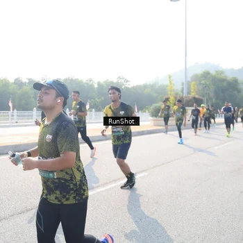 Runner Photo 6927916