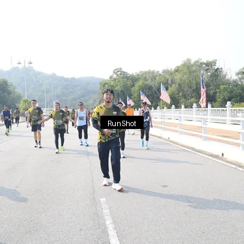 Runner Photo 6927917
