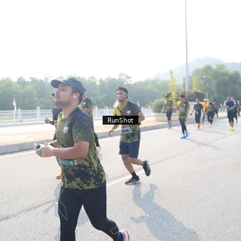 Runner Photo 6927921