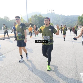 Runner Photo 6927943
