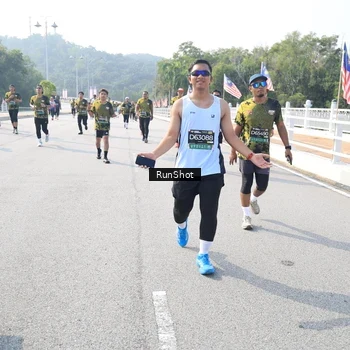 Runner Photo 6927946