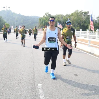 Runner Photo 6927947