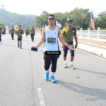 Runner Photo 6927948