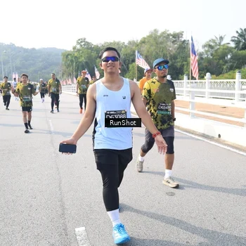 Runner Photo 6927952