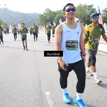 Runner Photo 6927954