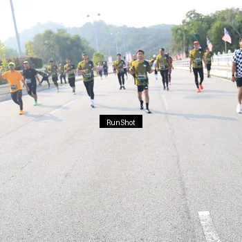Runner Photo 6927960