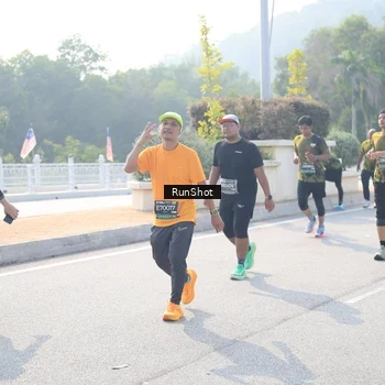 Runner Photo 6927964