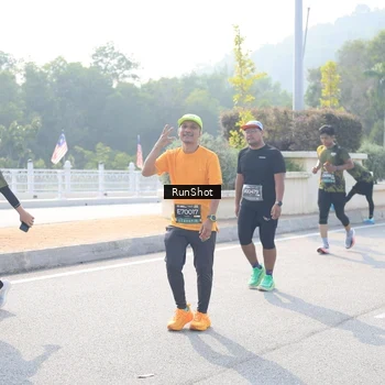 Runner Photo 6927966