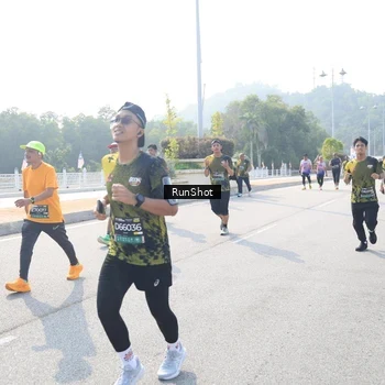 Runner Photo 6927973