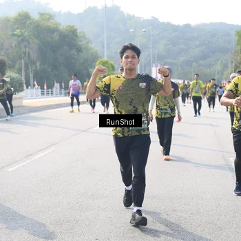 Runner Photo 6927980