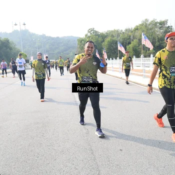Runner Photo 6927988