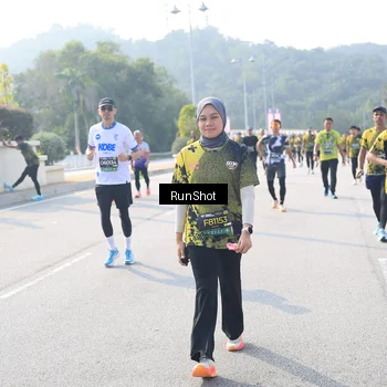 Runner Photo 6928003
