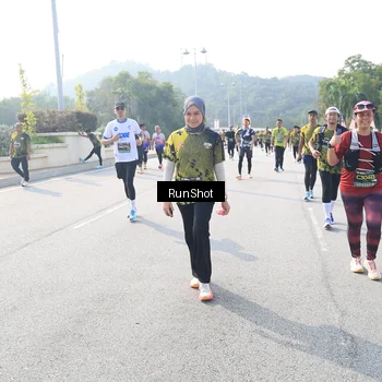 Runner Photo 6928004