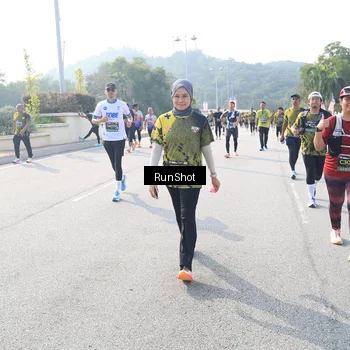 Runner Photo 6928005