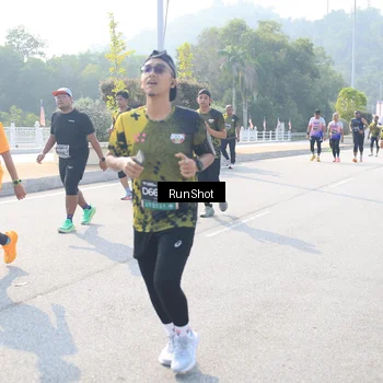 Runner Photo 6928016
