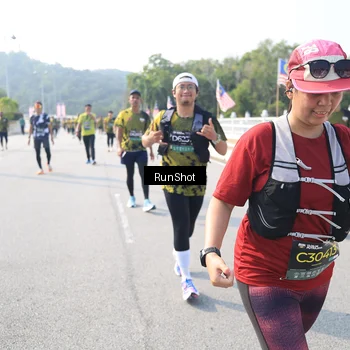 Runner Photo 6928020