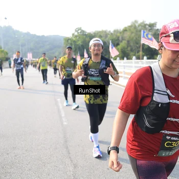 Runner Photo 6928022
